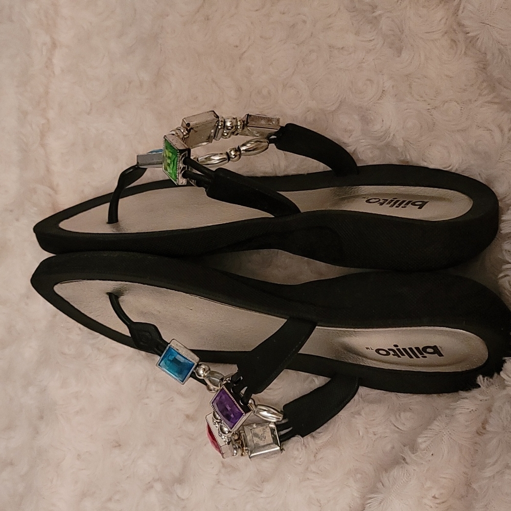 Size 8 Billito jeweled flip flops - Picture 2 of 6